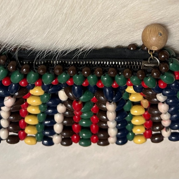 Vintage Change Purse Wooden Beads-Red Green White Black Yellow Brown Beads - Picture 2 of 4